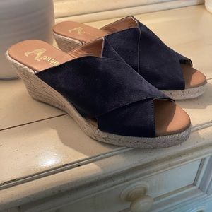 Blue comfort wedge sandal